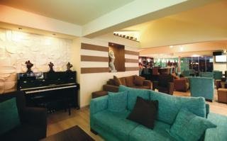 Hotel Huzur (.)