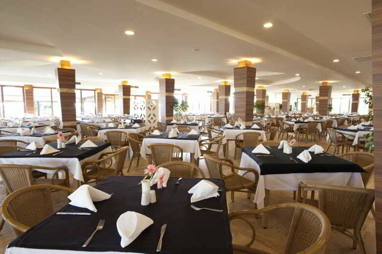 Club Hotel Turan Prince World