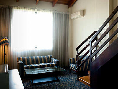 Hotel Country Inn & Suites