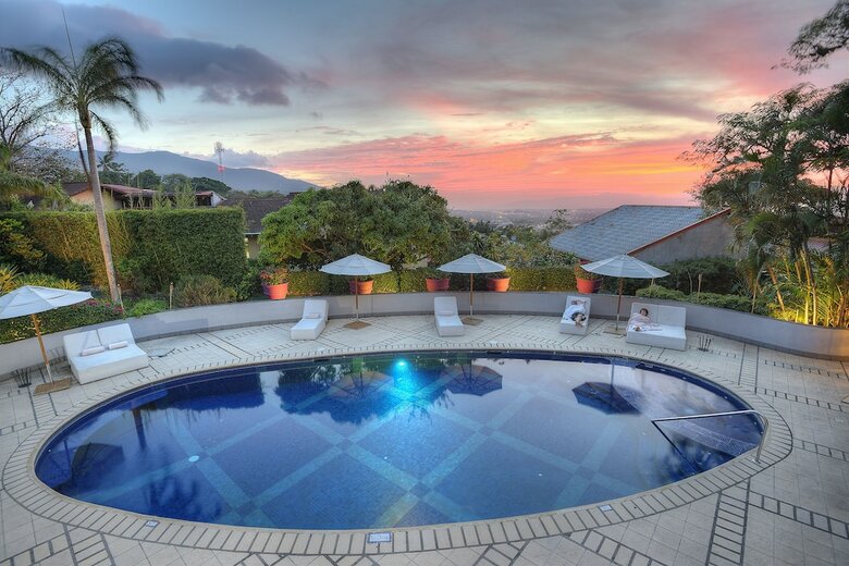 Hotel Alta Las Palomas