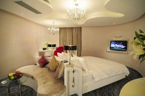 Yuyao Yangming Hot Spring Resort
