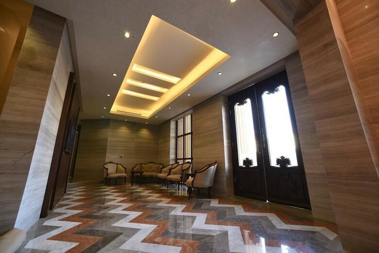 Palm Boutique Hotel