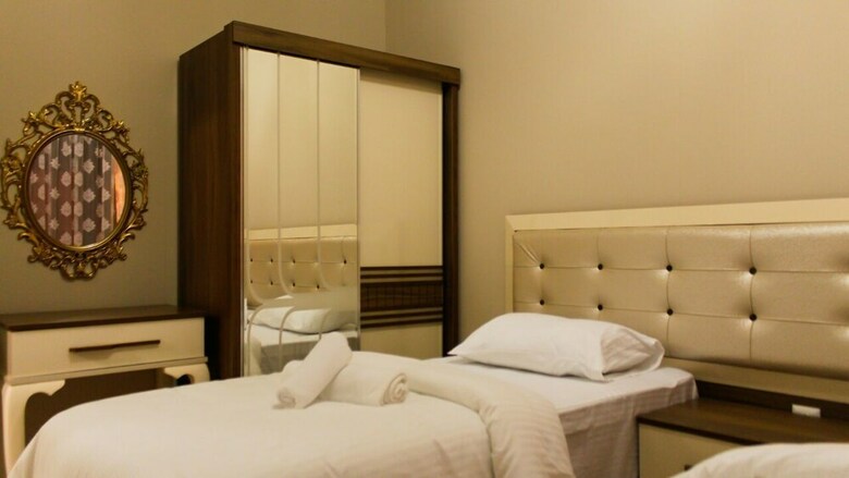 Julia Domna Apartments