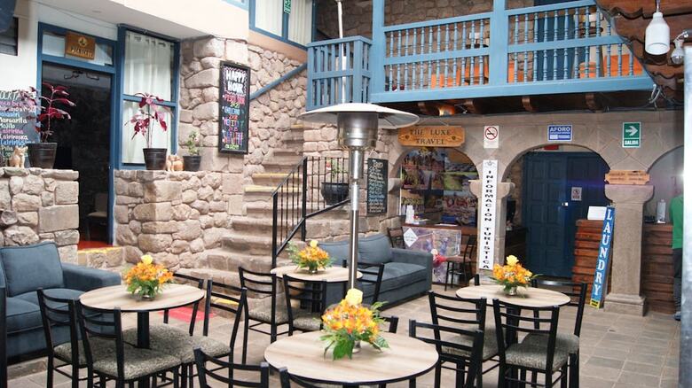 Hostal The Luxe Cusco Hostel