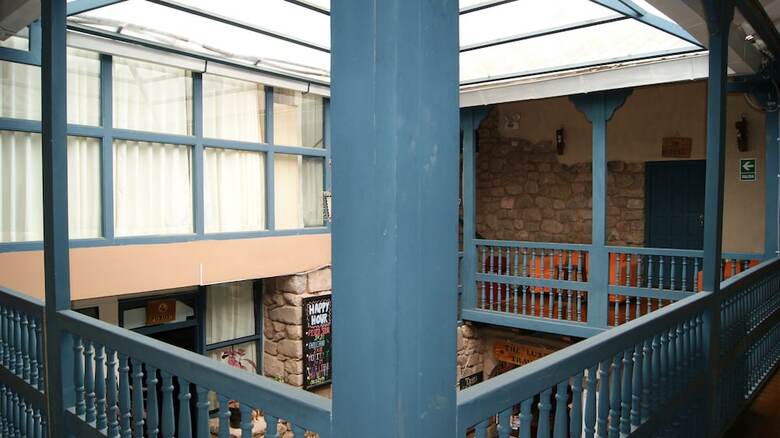Hostal The Luxe Cusco Hostel