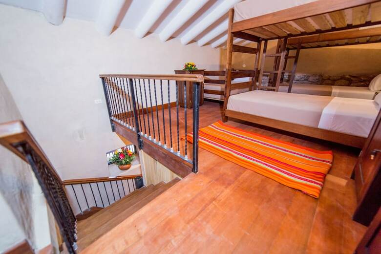 Hostal The Luxe Cusco Hostel