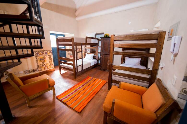 Hostal The Luxe Cusco Hostel
