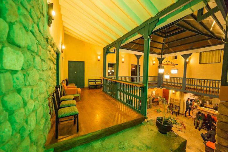 Hostal The Luxe Cusco Hostel