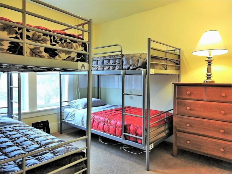 Hostal Bunk & Brew Historic Lucas House