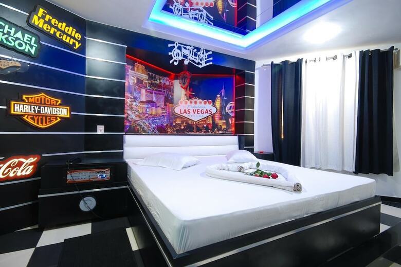 Hotel Mirage