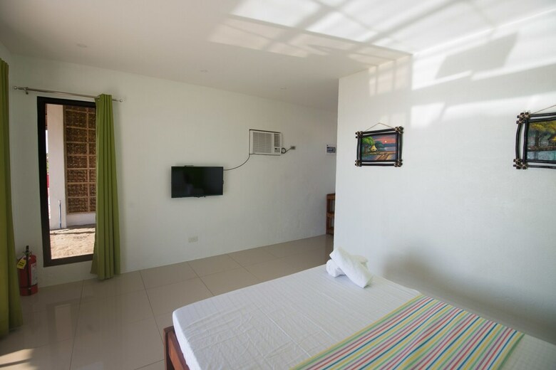 Hotel Footprints Beach Resort