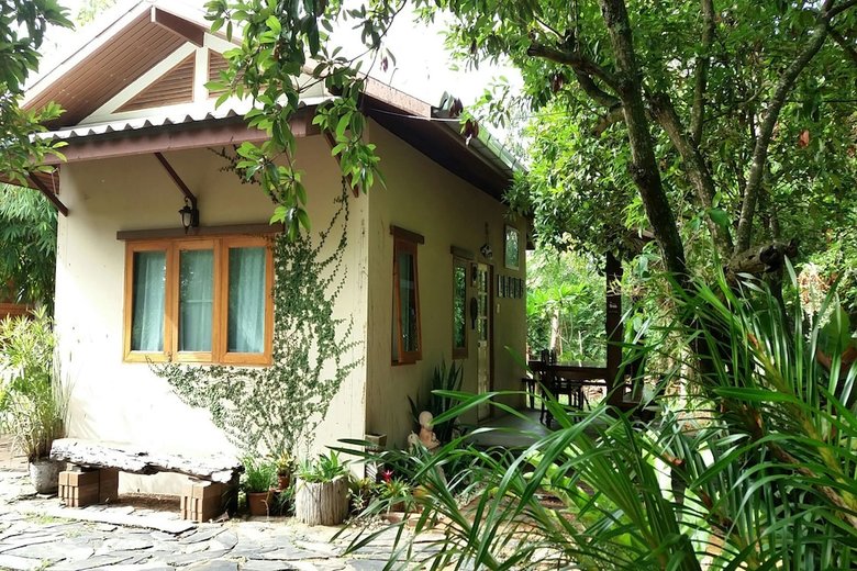 Hotel Rai Lung Tui Homestay