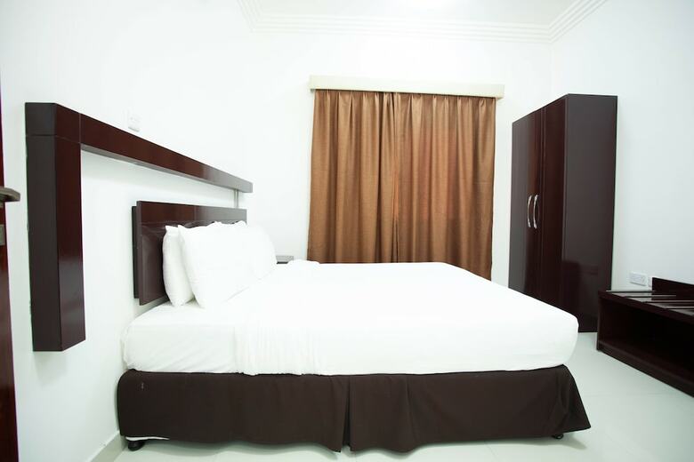 Aparthotel Star Emirates Furnished Apartment