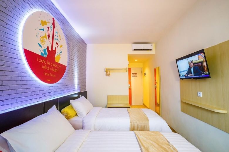 Hotel Front One Inn Muntilan