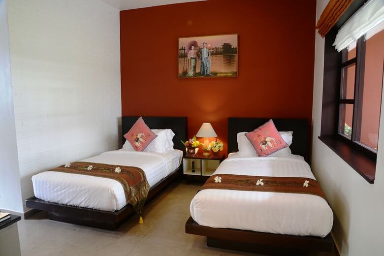 Bagan Star Hotel