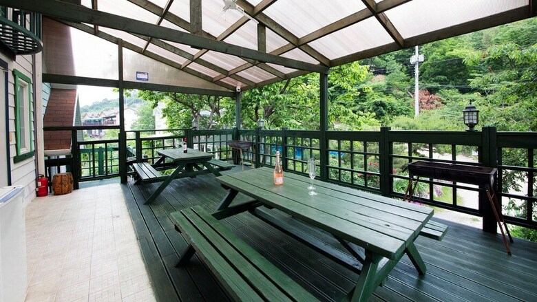 Baenae-gol Picture And Garden Pension