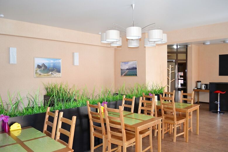 Green Hotel