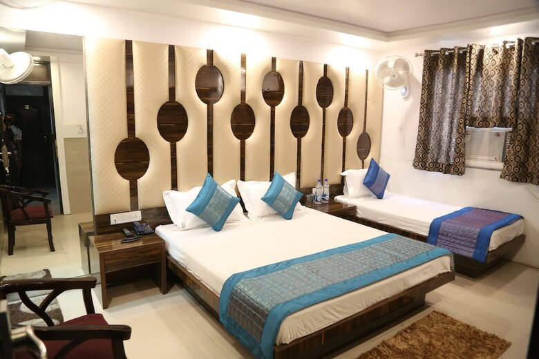 Hotel Glow Inn