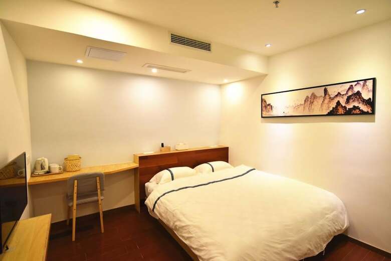 Hostal Ease Hostel