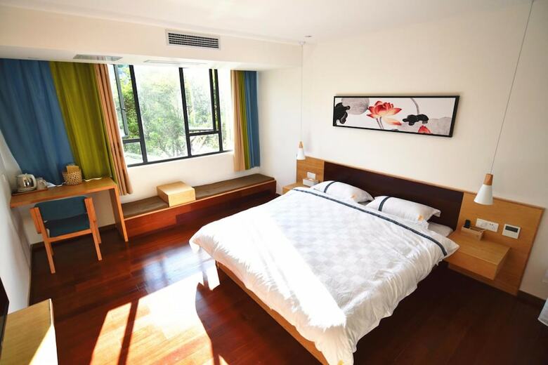 Hostal Ease Hostel