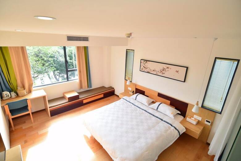 Hostal Ease Hostel