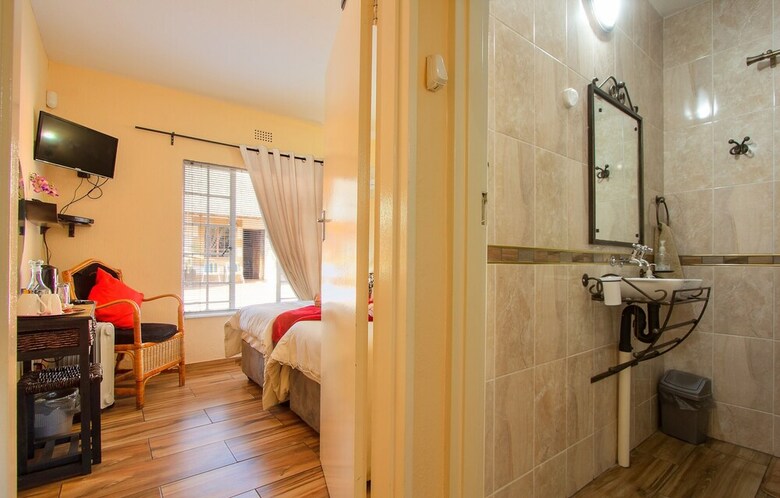 Hotel All Over Africa Guest House