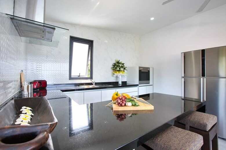 7 Bed Beautiful Beach Front Villa
