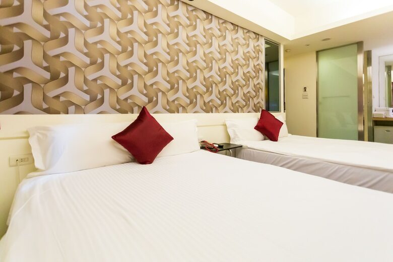 New Rise Hotel