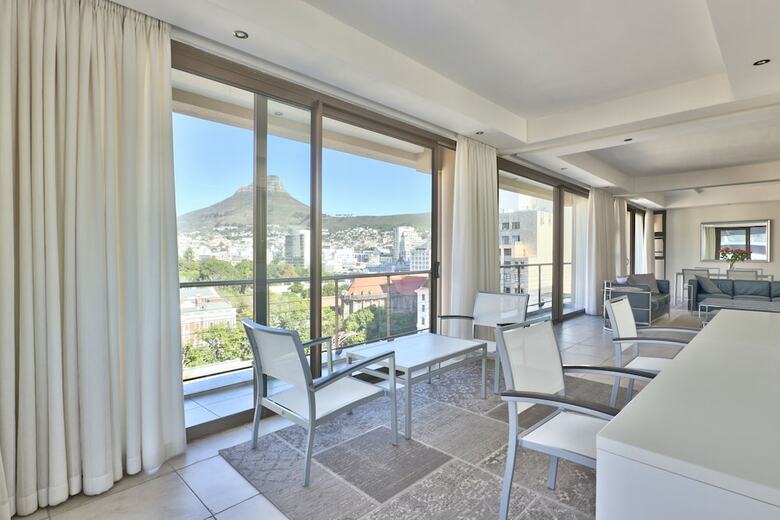Apartamentos Avenue One