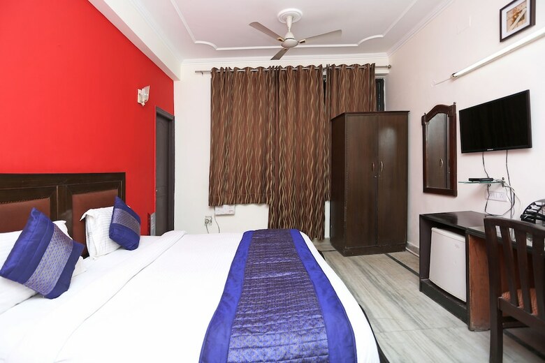 Hotel Oyo 3251 Royal Inn