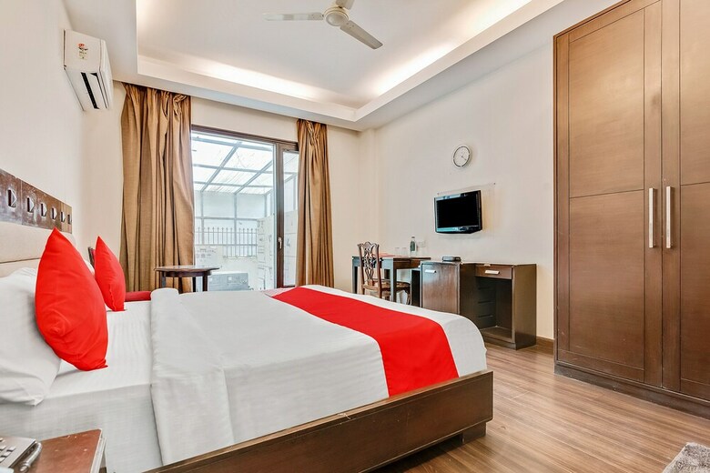 Hotel Oyo Flagship 5912 Near Sikanderpur