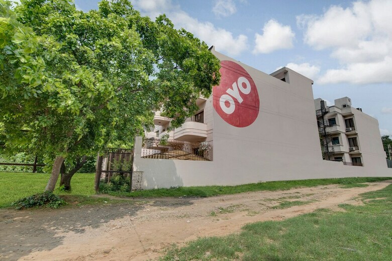 Hotel Oyo Flagship 5912 Near Sikanderpur