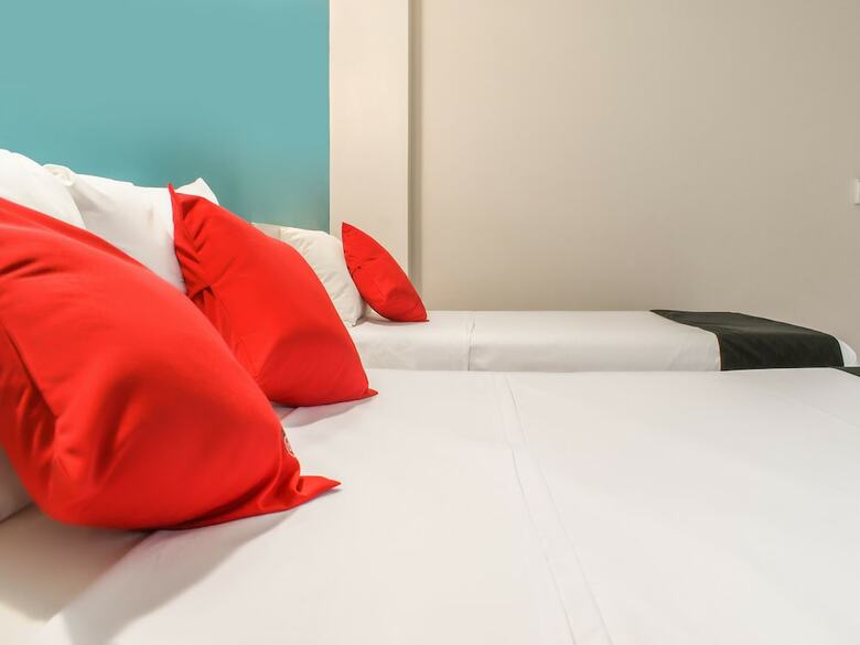Hotel Capital O Sc