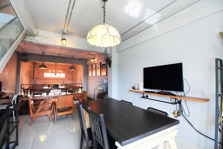 Hostal Oyo 421 Guyasuka Hostel & Cafe