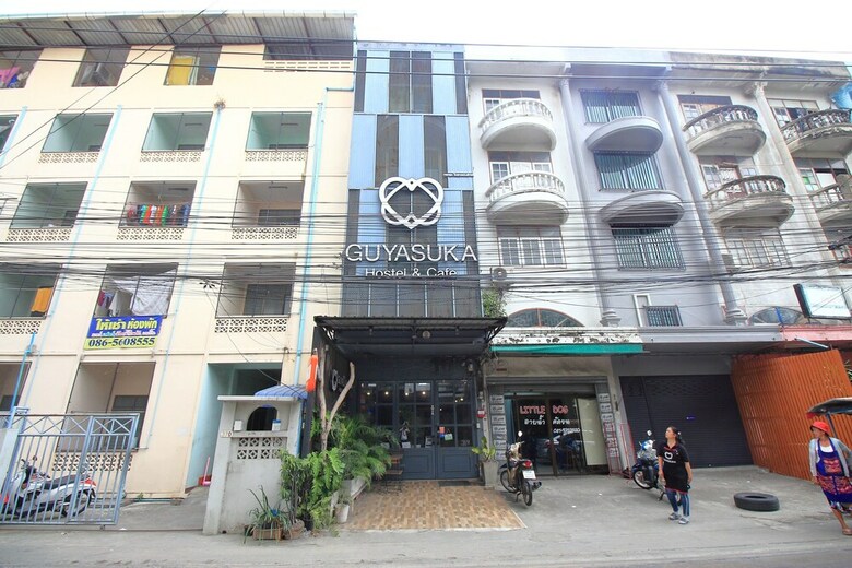 Hostal Oyo 421 Guyasuka Hostel & Cafe