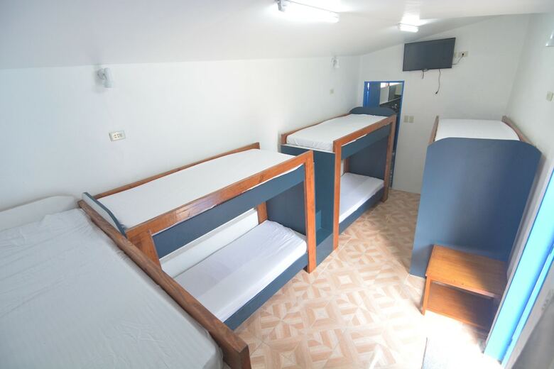 Hotel Highway To H Inn - Totolan