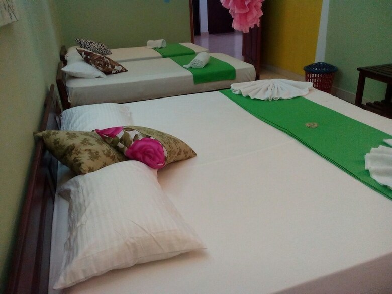 Hotel Villa De Rosh