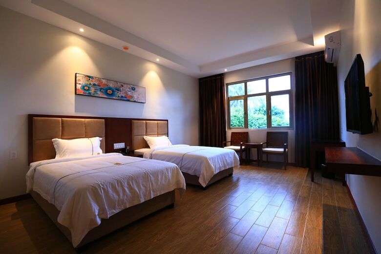 Tf Seaside Hotel