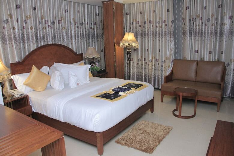 Zimbo Golden Hotel