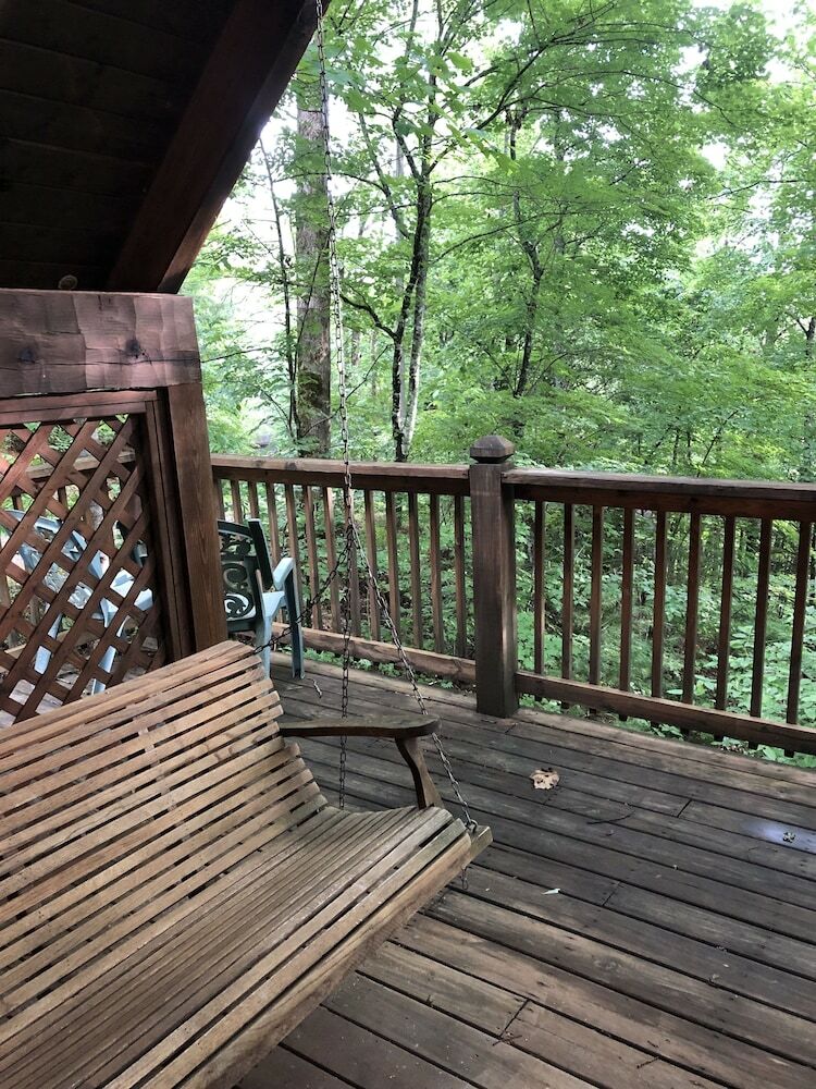 Bed & Breakfast Gatlinburg Adventure Cabins