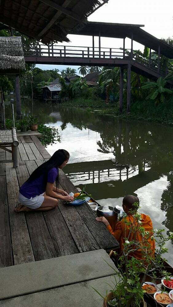 Hotel Baan Suanaomsuk