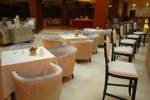 Royal Palace Hotel Haining