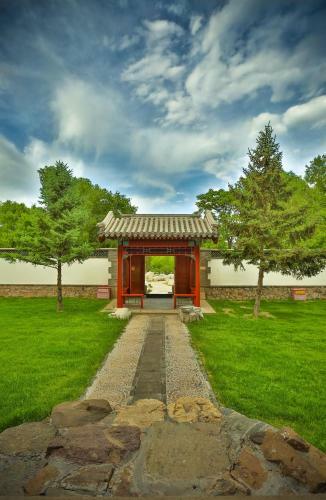 Qiwanglou Hotel