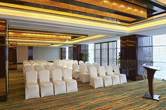 Sheraton Shanghai Waigaoqiao Hotel