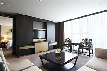 Sheraton Shanghai Waigaoqiao Hotel