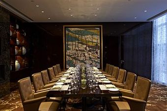 Sheraton Shanghai Waigaoqiao Hotel