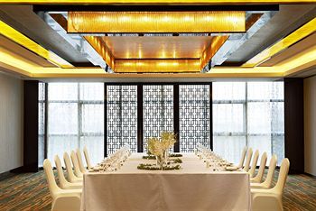 Sheraton Shanghai Waigaoqiao Hotel