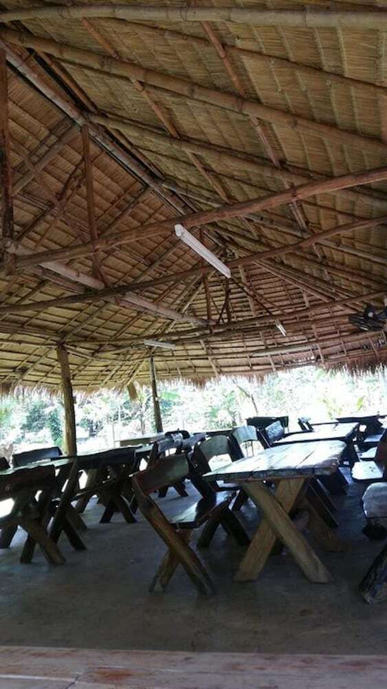 Hotel Sai Yok Noi Blue Mountain Resort