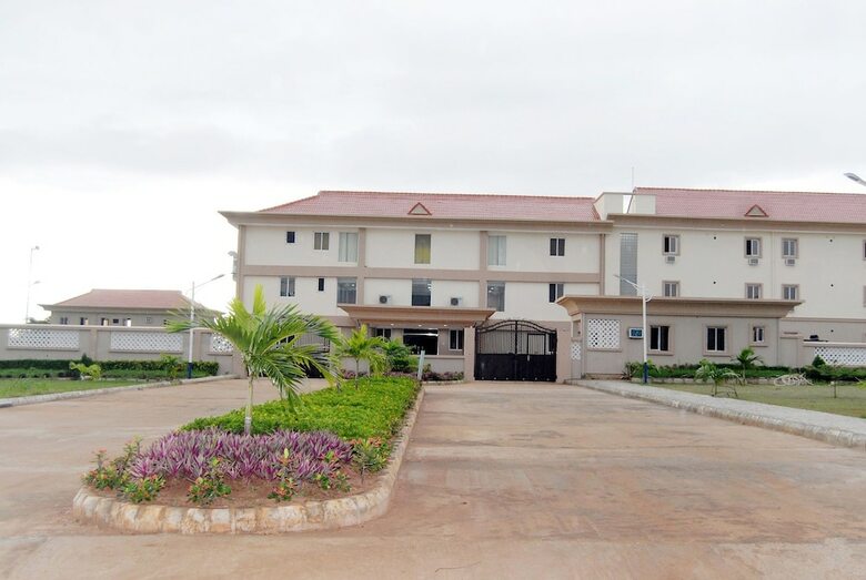 Hotel Yewa Frontier