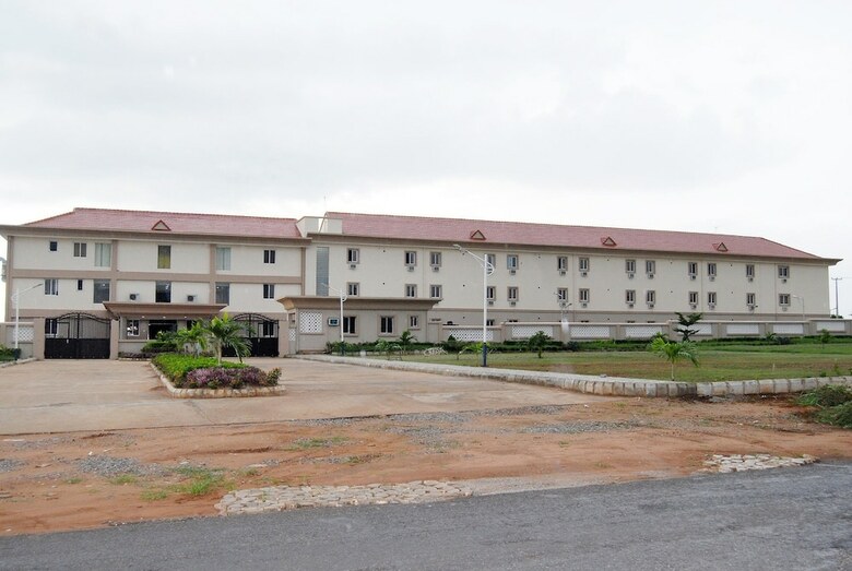 Hotel Yewa Frontier
